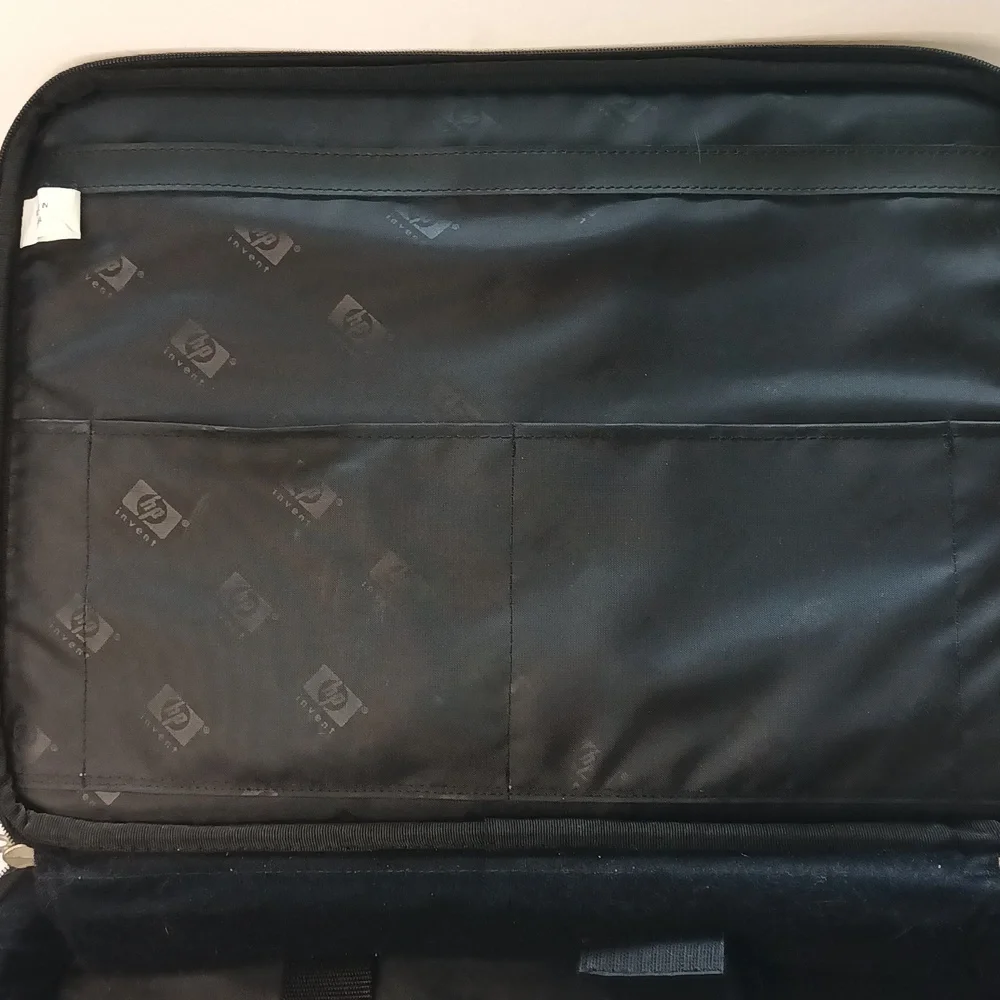 HP Invent Laptop Computer Bag Carrying Case Black Leather Shoulder Strap
